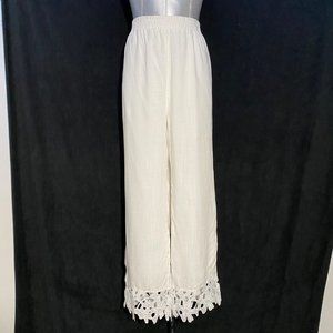 Womens XL White Pants CROP Hippie Boho Lined Beach Retro Threads Unique Hem CUTE